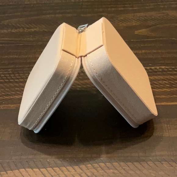 Free w/purchase of $25  Travel Jewelry box 4” square Free with $25 purchase. - Picture 2 of 4